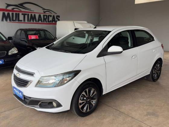 CHEVROLET ONIX 1.4 MPFI LTZ 8V FLEX 4P MANUAL CHEVROLET ONIX 1.4 MPFI LTZ 8V FLEX 4P MANUAL